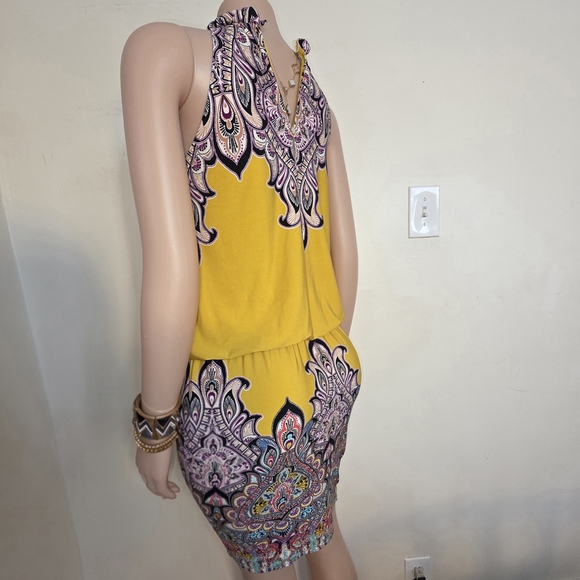☆London Times Yellow Baroque Print Halter Sheath Dress☆ - Picture 2 of 2